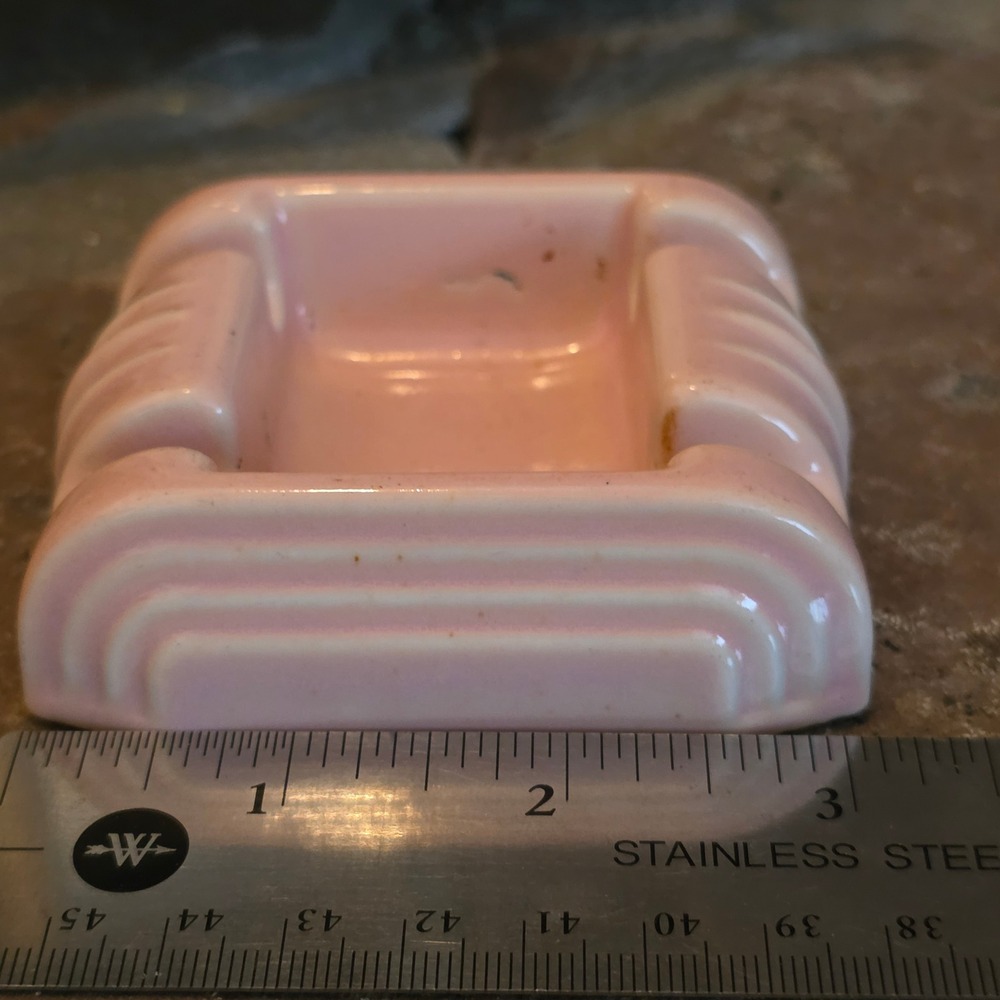 Vintage MCM Never-Spill Pink Ashtray Art Deco Harry Sanders Milwaukee Wisconsin - Picture 7 of 7